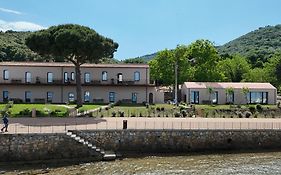 Porto Baratti Residence